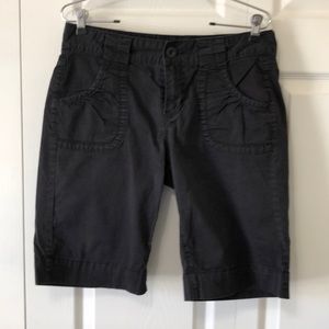 NWOT Calvin Klein Jeans Womens Shorts Size 8 Black